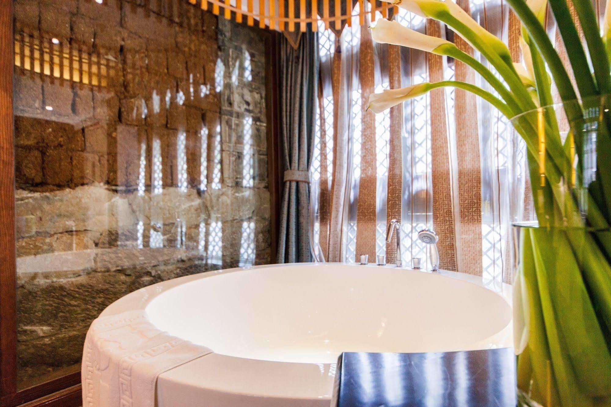 Lijiang Liman Hotel Екстериор снимка